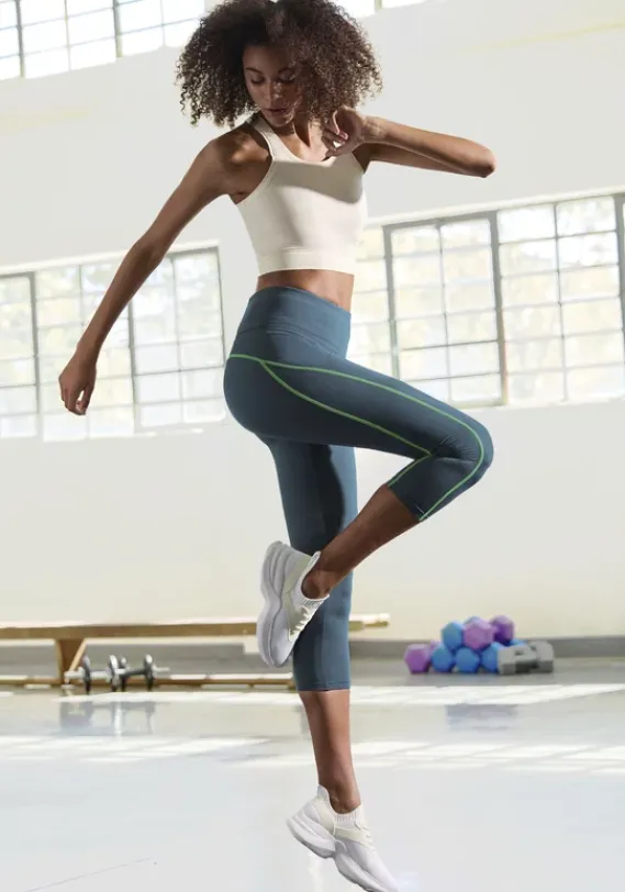 LASCANA ACTIVE Nachhaltige Homewear<Caprileggings"-Sporthose"