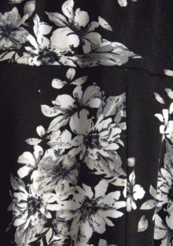 Strandmode|LASCANA Hosenrock Schwarz-Creme-Bedruckt