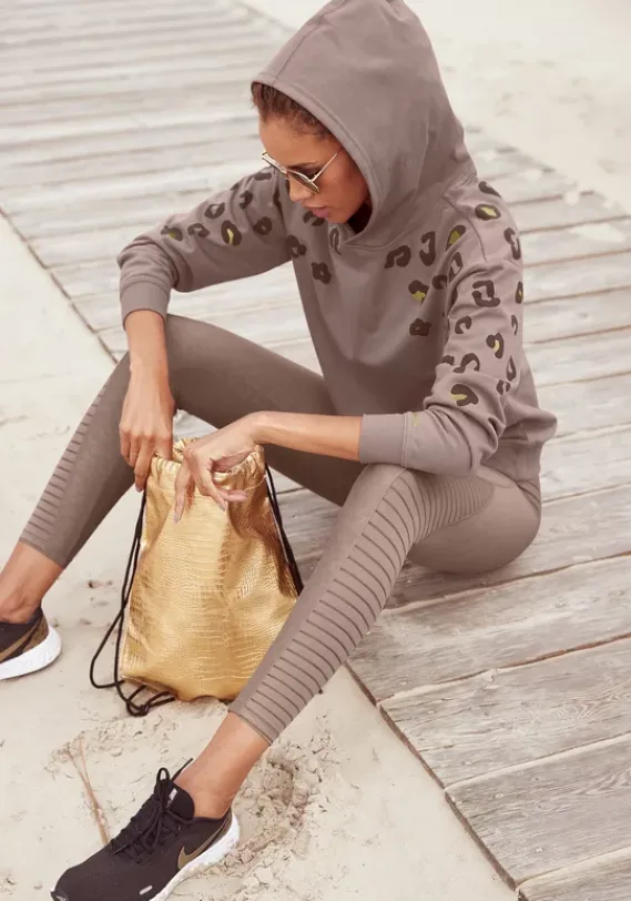 Damenshirts|Bench. Kapuzensweatshirt Nougat-Leo