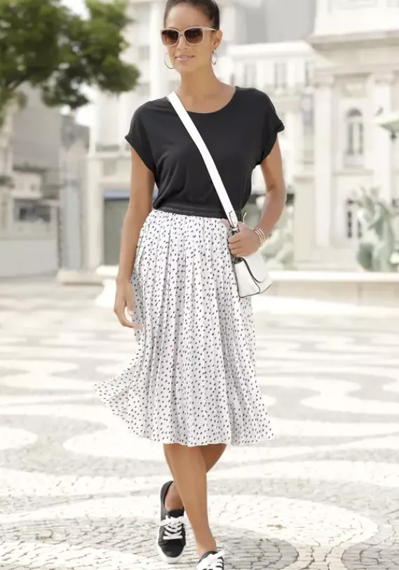 Damenshirts|LASCANA Kurzarmshirt Schwarz