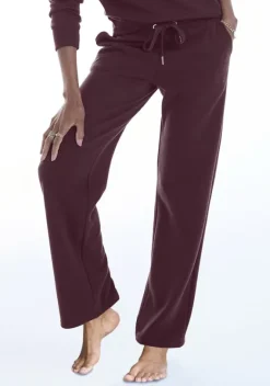 Relaxhosen|Bench. Loungehose"-Relaxhose Mit Logostickerei" Weinrot