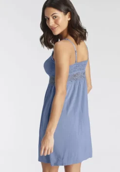 Vivance Dreams Negligees<Neglige