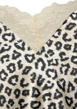 Buffalo Negligees<Neglige