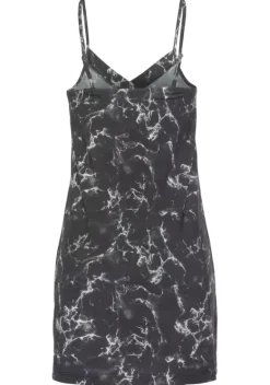 Buffalo Negligees<Neglige