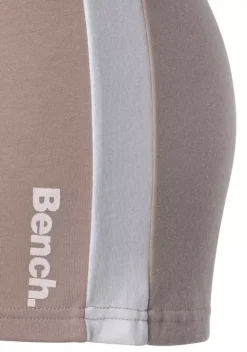 Relaxhosen|Bench. Relaxshorts