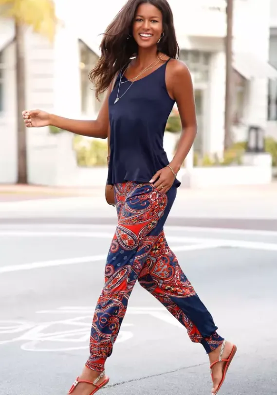 Strandmode|LASCANA Strandhose Marine-Rot