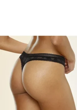 petite fleur gold Strings<String